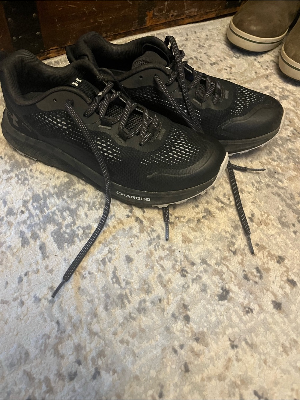 Under Armour woMen's Black Charged Bandit TRRunning Shoes